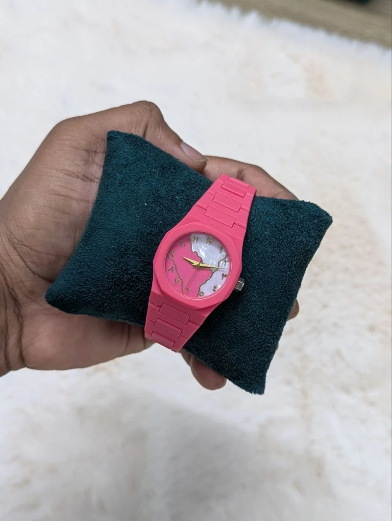 Arabic Aura Watch UN 2